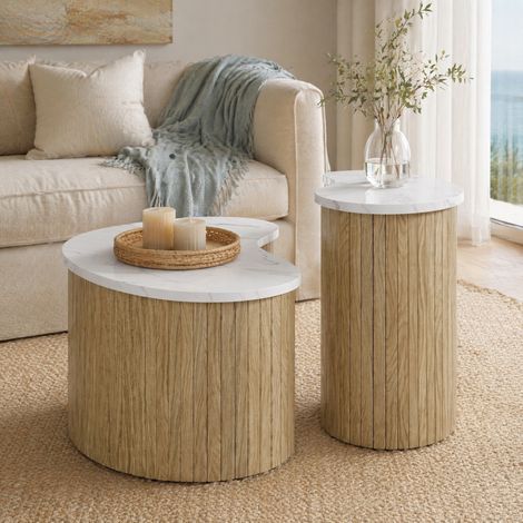 Set di 2 tavolini da caffè curvi effetto marmo e legno in MDF naturale e bianco DESVIAE (1/5)