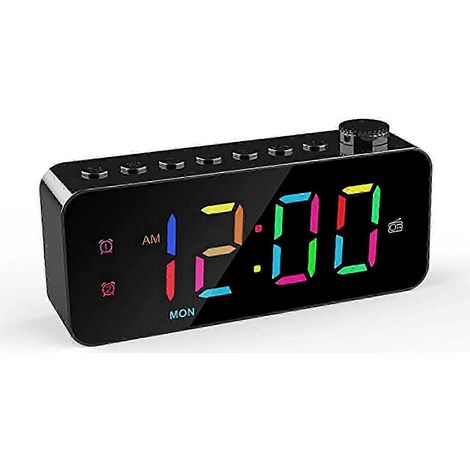 Réveil numérique de chambre avec radio, double alarme pour les jours de semaine et le week-end, radio FM et minuterie de sommeil, noir. (1/5)