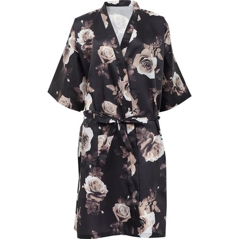 Comfortable White Hairdressing Gown in Easy-to-Wear Fabric for Hair Salons and Massage Parlors - Simple and Elegant Design (1/5)