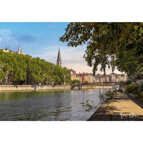 Tableau sur toile passerelle Saint-Georges à Lyon 45x65 cm - Impression sur Toile Murale Décorative - Image imprimée en HD sur Toile - Toile sur Châssis en Bois FSC - Fabriqué en France (1/4)