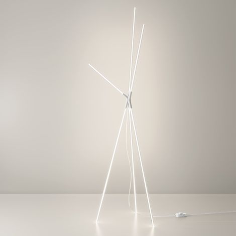 Brilliant Lampada da terra LED di design a treppiede in alluminio bianco, temperatura colore regolabile, 36W, altezza 191,7 cm, IP20, serie Scultorea