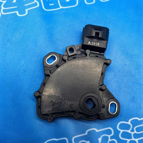 31918-1XG0B is a neutral start switch/gear position switch suitable for Nissan 08-12 Teana transmissions. (1/4)