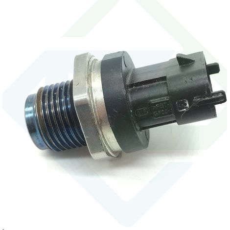 Grenzüberschreitende Beschaffung von Automobilteilen für den Common-Rail-Drucksensor 0281002706 für Volvo C30 C70 (1/4)
