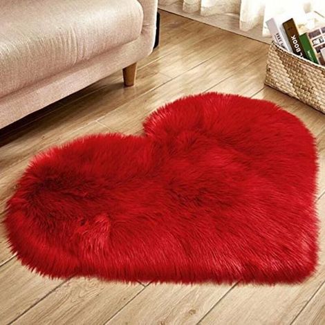 40x50cm / 15.7x19.6inch Tiny Heart Shape Faux Sheepskin Rug Long Soft Plush Fluffy Shaggy Rug Carpet Bedroom Sofa Decorative Floor Mat - Red (1/5)