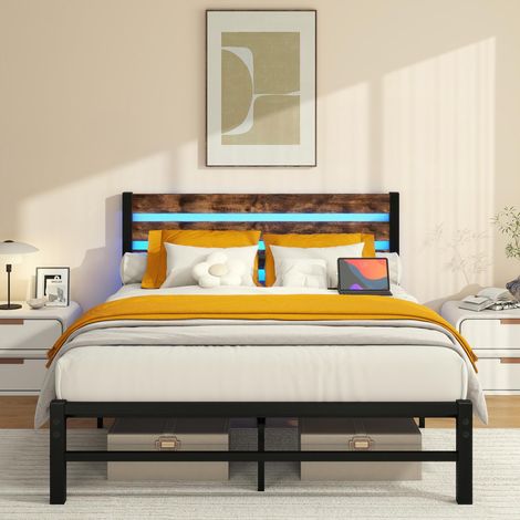 Cadre de lit 140x200cm avec tête de lit, structure métallique avec station de chargement USB, éclairage LED, support robuste en acier, rangement sous le lit, sans sommier, silencieux, montage facil... (1/5)