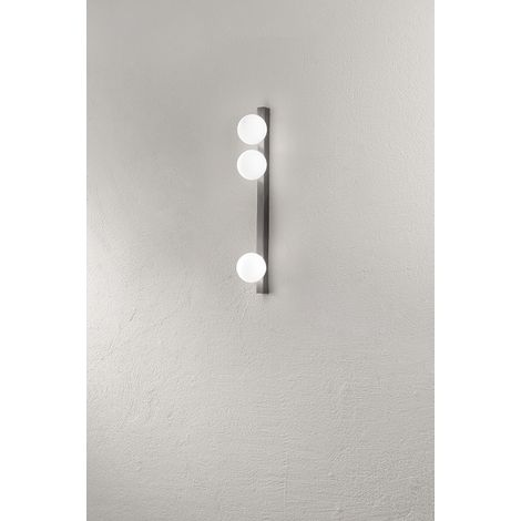 Plafonnier Moderne à 3 Lumières en Métal Gris Titane avec Diffuseurs Sphériques en Verre Blanc Acide - Design Élégant 60 cm - Marque Perenz