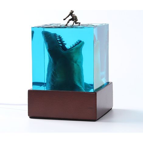 Veilleuse requin, lampe de table surf sur l'océan, lampe artisanale en résine, décoration océan 3D, veilleuse lumineuse (mégalodon). (1/5)
