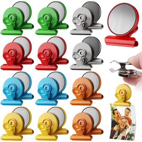 12 Pièces Clips Magnétiques en Métal Pince Magnétique Frigo Couleur Aimants Tableau Magnétique Pince Aimantée Puissante pour Accrocher Divers Objets pour Maison Bureau École (1/5)