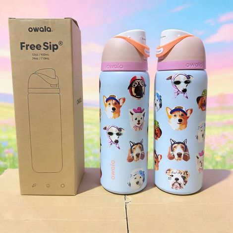 Owala 32-oz-Wasserflasche, exklusiv bei Urban Outfitters, mit FreeSip-Anschlusssystem (1/5)