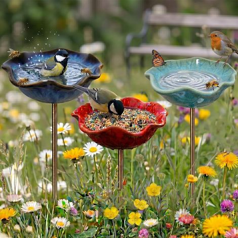 Abreuvoir Oiseaux Exterieur Céramique, Baignoire Oiseaux Exterieur sur Piquet, 2 en 1 Mangeoire et Bain pour Oiseaux Abeilles, Artisanale en Forme de Fleur pour Décoration Jardin (Trois Couleurs) (1/5)