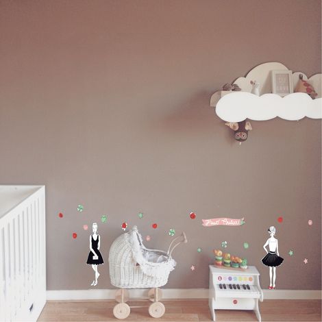 Sticker Autocollant Chambre Bébé Décoratif, Robe Chic Coeur 21x29,7 cm, Décoration Murale pour Enfants (1/3)