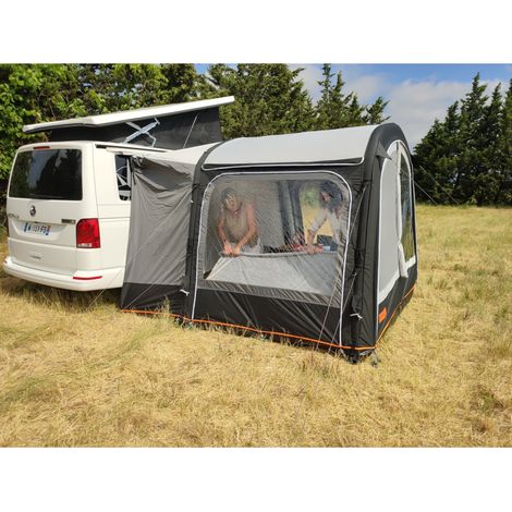 Auvent gonflable pour mini-van – Longueur 300 cm – Hauteur 180-210 cm – Toile polyester 220 g/m² – Facade et côtés détachables – Pompe manuelle incluse – Soplair