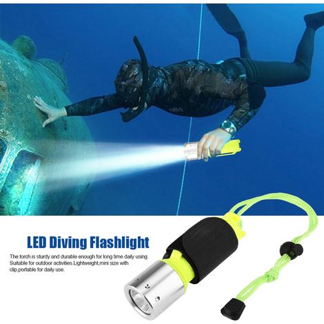 Lampe torche portable et légère à 3 modes pour la plongée, la natation, la randonnée, le camping, la chasse et la pêche. (1/5)