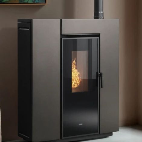 Stufa a pellet salvaspazio Klover Klin da 8,2 kw bronzo con wifi (1/3)