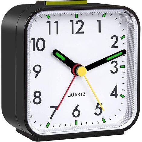 Ce réveil silencieux (sans tic-tac) avec fonction snooze et effets lumineux fonctionne sur piles et est portable. Il convient aux chambres, salons, bureaux et voyages. Facile à installer, couleur blan (1/5)