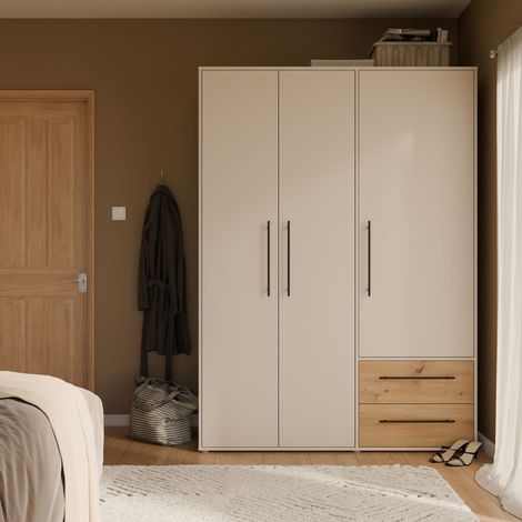 Armoire 3 portes AUCUNE MOKKARIS - Cashmere et chêne, 144,4×58,8×200,1 cm (1/5)