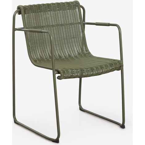 Sedia da pranzo impilabile con braccioli in rattan sintetico e acciaio Revia SKLUM            