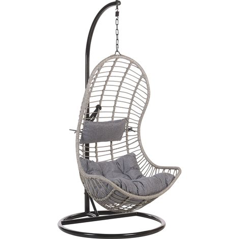 Silla colgante de ratán gris con estructura metálica para interior-exterior forma curva boho Pineto