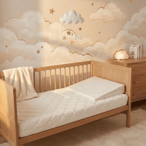 Pack Matelas Bébé 60x120 + Plan Incliné Étoiles Dorées + Protège-Matelas - Déhoussable et Sain