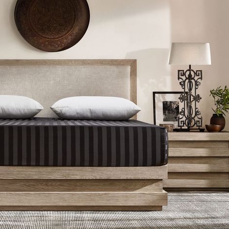 Damier Drap-housse en satin noir et soie brillante - À rayures en satin - Convient pour matelas - 140 x 200 x 30 cm (1/5)