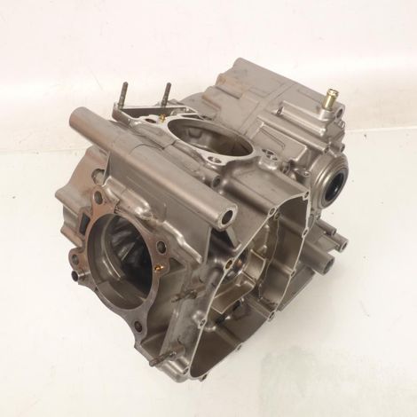 [PRODUIT D'OCCASION] Carter moteur origine pour moto Suzuki 650 SV 1999 à 2004 P503 (1/5)
