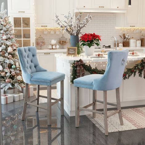 Lot de 2 Tabourets de Bar en Velours - Capitonnage boutonné, pieds en bois et rivets chromés décoratifs - style nordique - Bleu Clair (1/5)