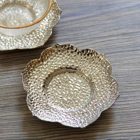 Dessous de verre décoratif en bronze argenté, motif en relief, isolation thermique, pour la maison, le bureau, le restaurant ou le bar. (1/5)