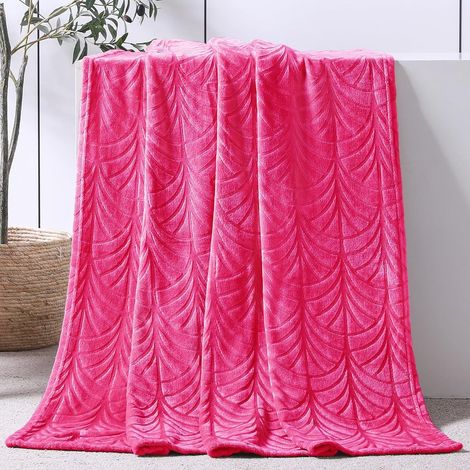 Couverture en flanelle douce, chaude et confortable pour le canapé ou le lit, idéale en toute saison, cadeau pour la famille, jeté de sieste - couverture ultra douce, 150 x 200 cm, 900 g, rose rouge (1/4)
