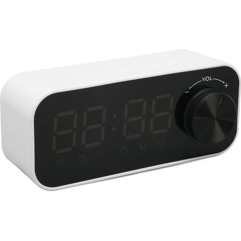 Radio-réveil Bluetooth avec écran LED numérique, caisson de basses et mini miroir intégrés. Modèle blanc pour chambre à coucher.