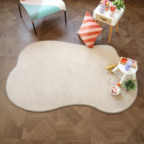 Décoweb – Tapis shaggy en polyester recyclé – Forme organique beige – 160 x 240 cm – Hauteur 9,5 mm – Éco FusionBac pour chauffage au sol