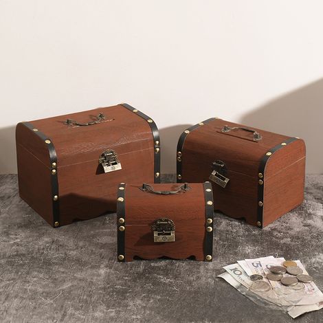 tirelire en bois grande capacité avec cadenas. Il s'agit d'une tirelire à trésors de type coffre à trésors en bois avec serrure. (1/5)