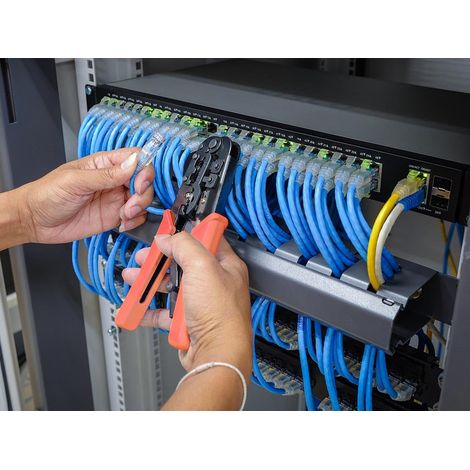 Pince à sertir multifonctionnelle, pour connecteurs modulaires RJ11, RJ12 et RJ45 (1/3)