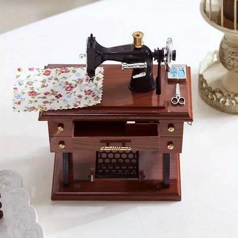 Boîte à Musique - Machine à Coudre Rétro - Décoration Intérieure - Cadeau d'Anniversaire ou de Noël - 1 Pièce (1/5)