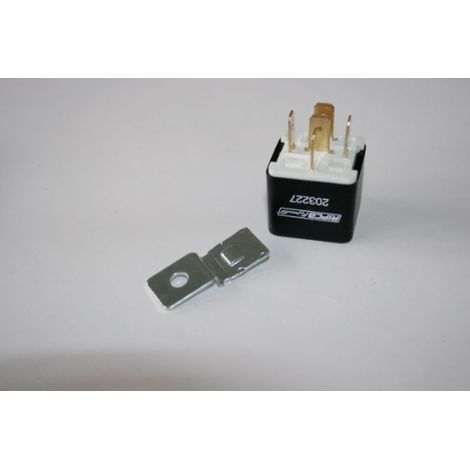 Relè da 12 Volt per generatore di corrente (Tipo 203227)