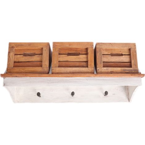Estantería de pared de estilo vintage con cestas de madera. (1/5)