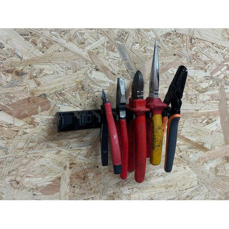 Pince murale, espace pour 7 pinces, mur d'outils, montage mural avec vis (normal 22 x 22) (1/4)