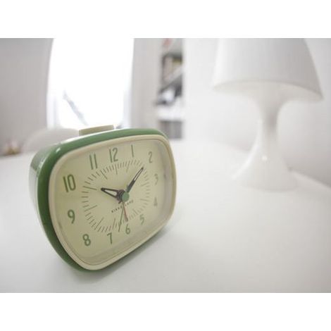 Retro Alarm Clock - KIKKERLAND - Green - Vintage Style - Phosphorescent - Plastic Case - Phosphorescent Hands (1/2)