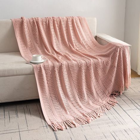 Plaid rose à motifs et franges 127 x 180 cm PAZI