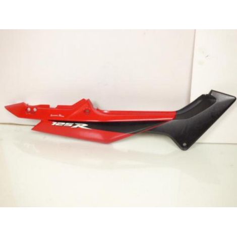 [PRODUIT D'OCCASION] Cache latéral droit origine pour moto Honda 125 CBR 2004-2005 (1/2)