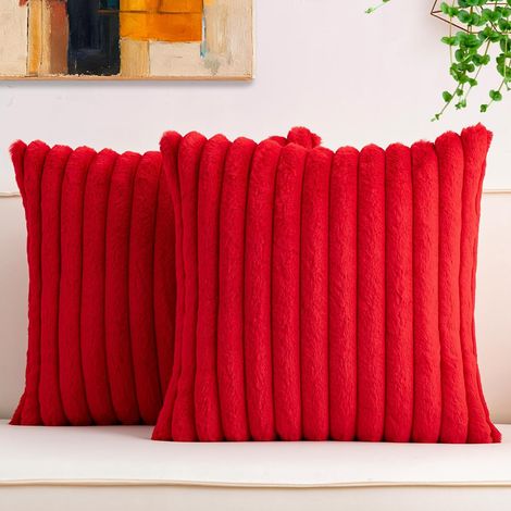 Lot de 2 housses de coussin en fausse fourrure 45 x 45 cm, effet peluche à rayures, douces et décoratives, coloris rouge vif, pour canapé et chambre