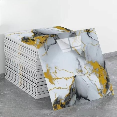 Un ensemble de 10 panneaux de papier peint autocollants à motif marbre (il ne s'agit pas de véritables carreaux, dimensions : 30 x 30 cm) (1/5)