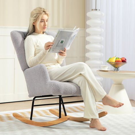 Silla Mecedora de Borreguito con Respaldo Capitoné y Base de Madera de Caucho para Salón o Dormitorio 65x88x87 cm Gris (1/5)