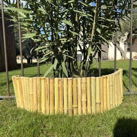 Bordure en bambou naturel pour jardin (1/3)