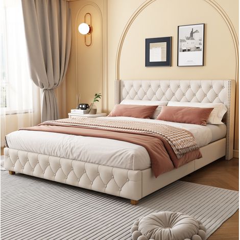 Bett 160x200 cm gepolstert in Beige mit Leinenstoff, Kopfteil mit Flügeln, Knopfheftung, Nieten und Lattenrost (1/5)