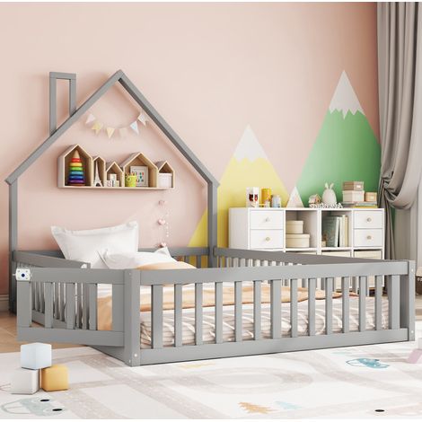 Lit enfant style cabane avec cheminée 140x190 cm, en pin et MDF gris, avec sommier à lattes et barrières de sécurité (1/5)