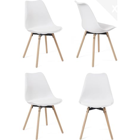 Ensemble de 4 chaises de cuisine au design scandinave, assise en plastique souple noir avec coussin en similicuir noir, pieds en hêtre rembourrés de mousse, coloris Light MIA (noir). (1/5)