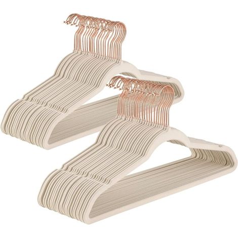 (Crème) 50 perchas de terciopelo, perchas de 44,5 cm, ahorro de espacio con diseño antideslizante, gancho giratorio 360°, alta capacidad para abrigos, camisas y ropa (1/5)
