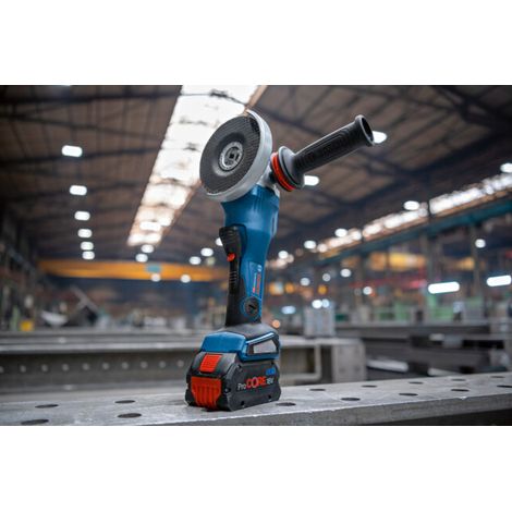Bosch Professional – Meuleuse angulaire sans fil 18V – Technologie BITURBO Brushless – Taux d’enlèvement élevé – Frein X-Brake et KickBack Control – Système X-LOCK - 18V-15 (1/5)