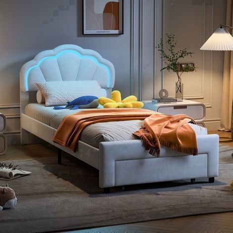 Bett 90x200 cm aus weißem Velours mit integrierter LED und Stauraum — skandinavischer Stil (1/5)