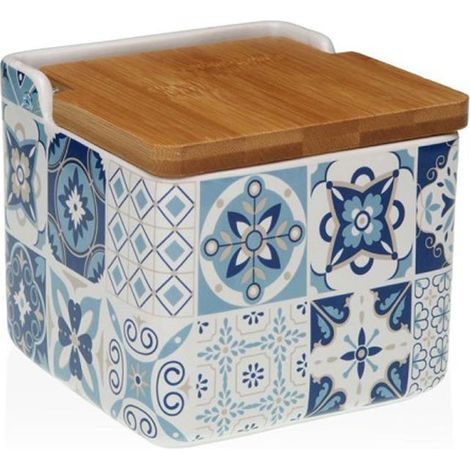 VERSA salero porcelana azurita 12.2x12.2x11.5 cm , Salero Azurita de cerámica, un accesorio funcional y decorativo que aporta un estilo mediterráneo a tu cocina o mesa. Su diseño e